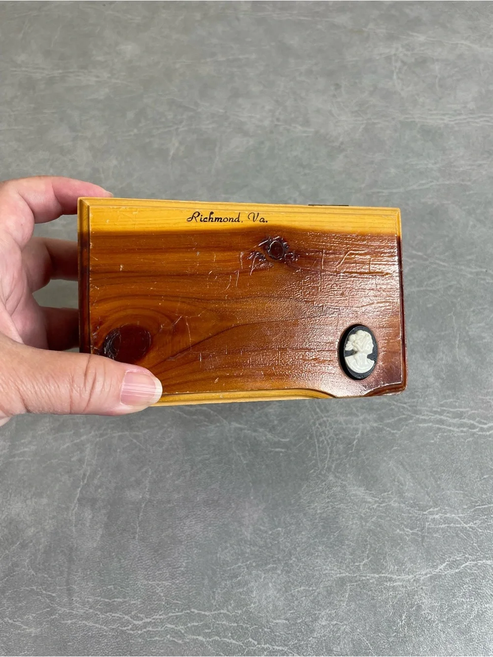 Vintage Cedar Keepsake Box in Honey Brown with Black & White Cameo Richmond, VA
